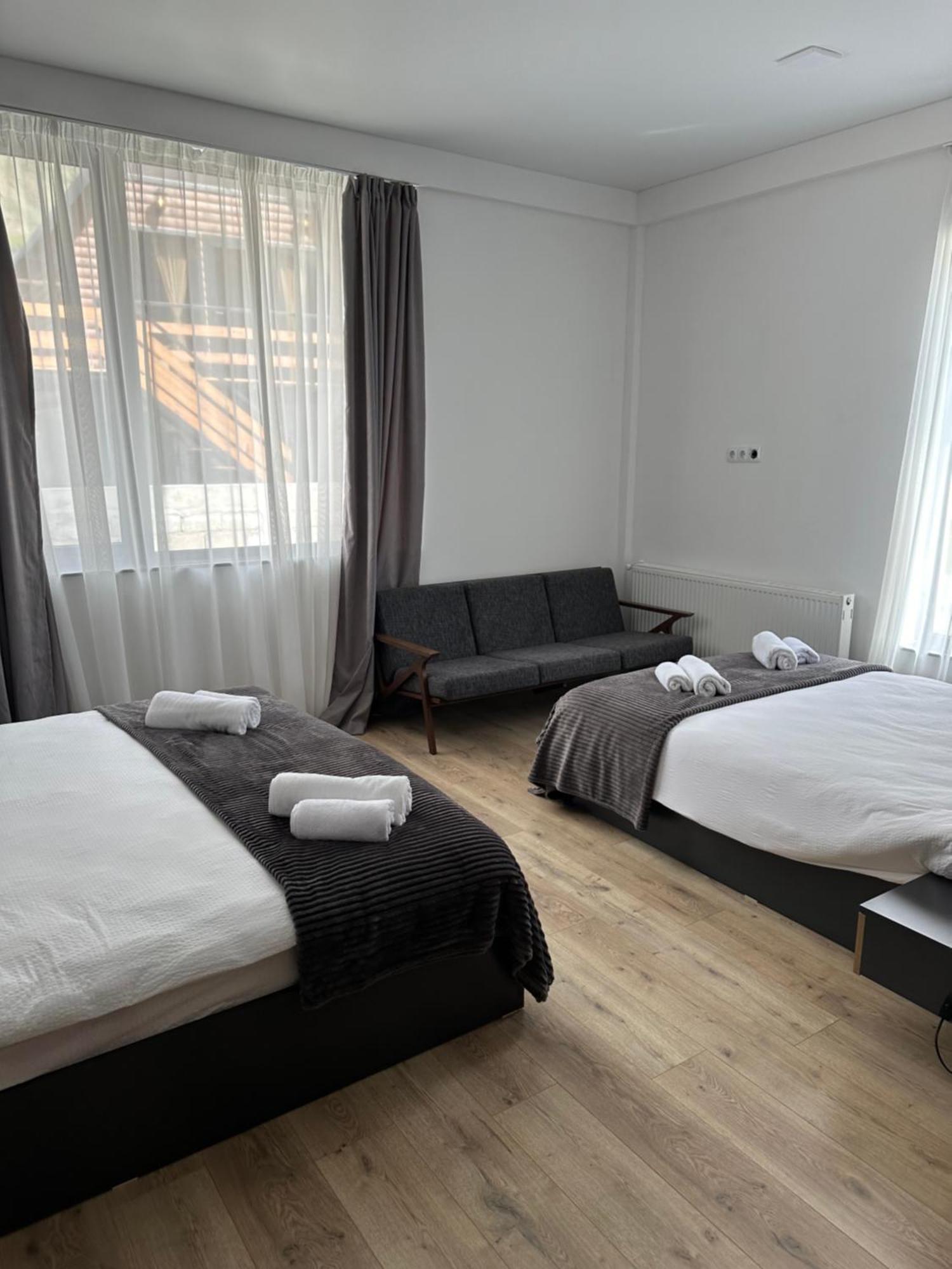 Chalet Kazbegi Hotel ภายนอก รูปภาพ