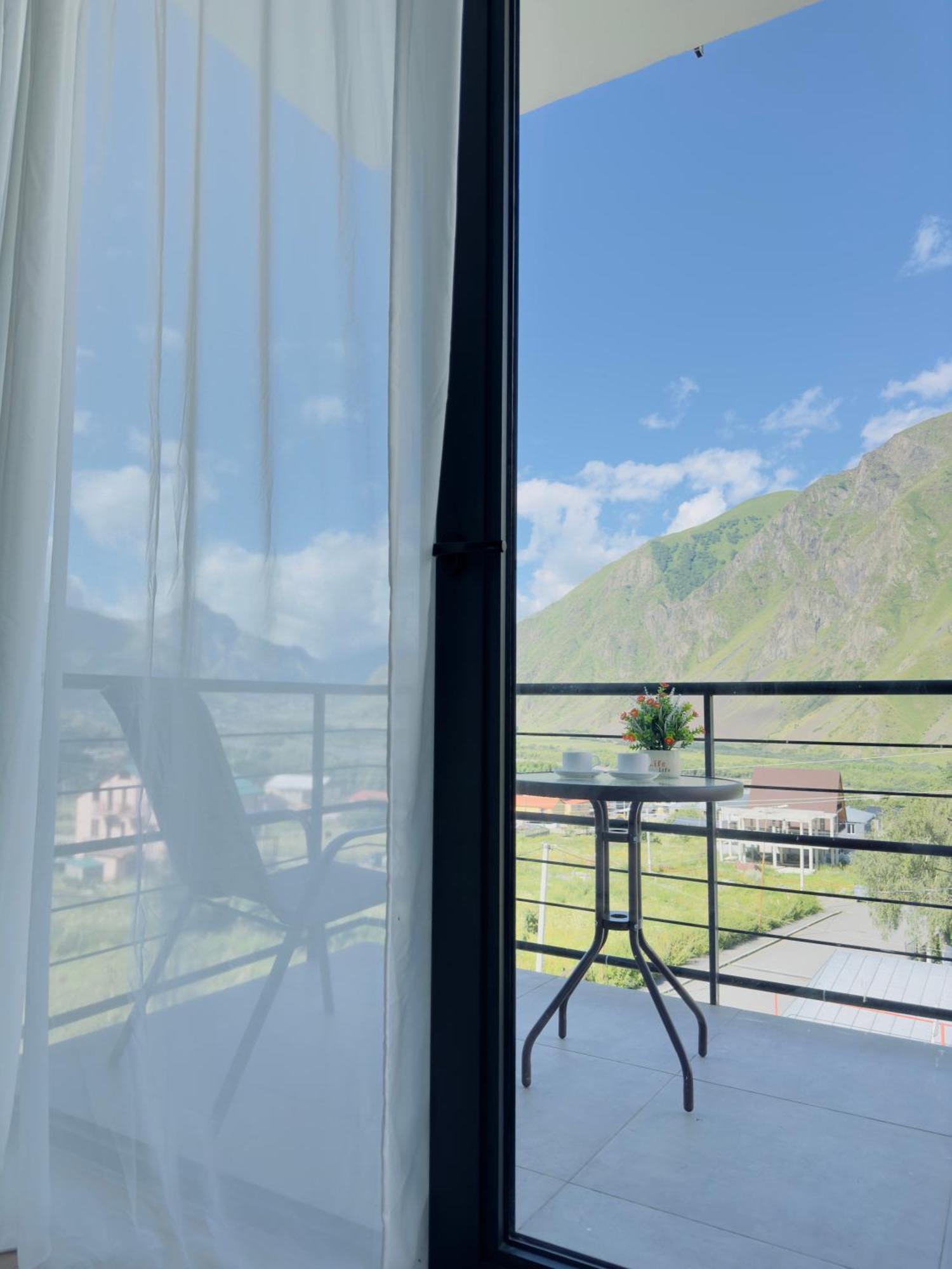 Chalet Kazbegi Hotel ภายนอก รูปภาพ